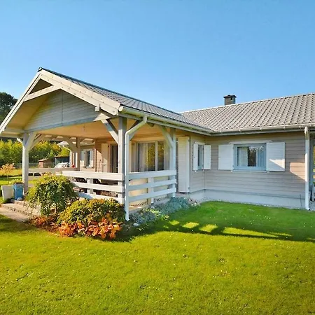 Comfortable With A Private Garden بيت للعطل Oswino