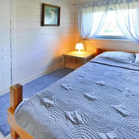 Сasa de vacaciones Comfortable With A Private Garden