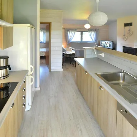 بيت للعطل Comfortable With A Private Garden Oswino